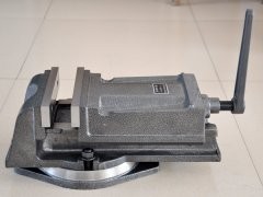 1-1G104101544163-lp.jpg